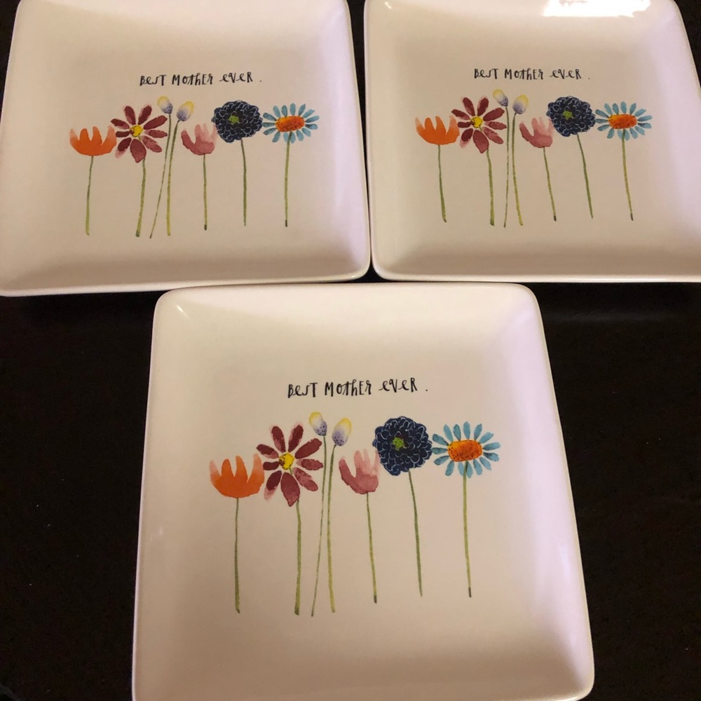 Rae Dunn bloom plates